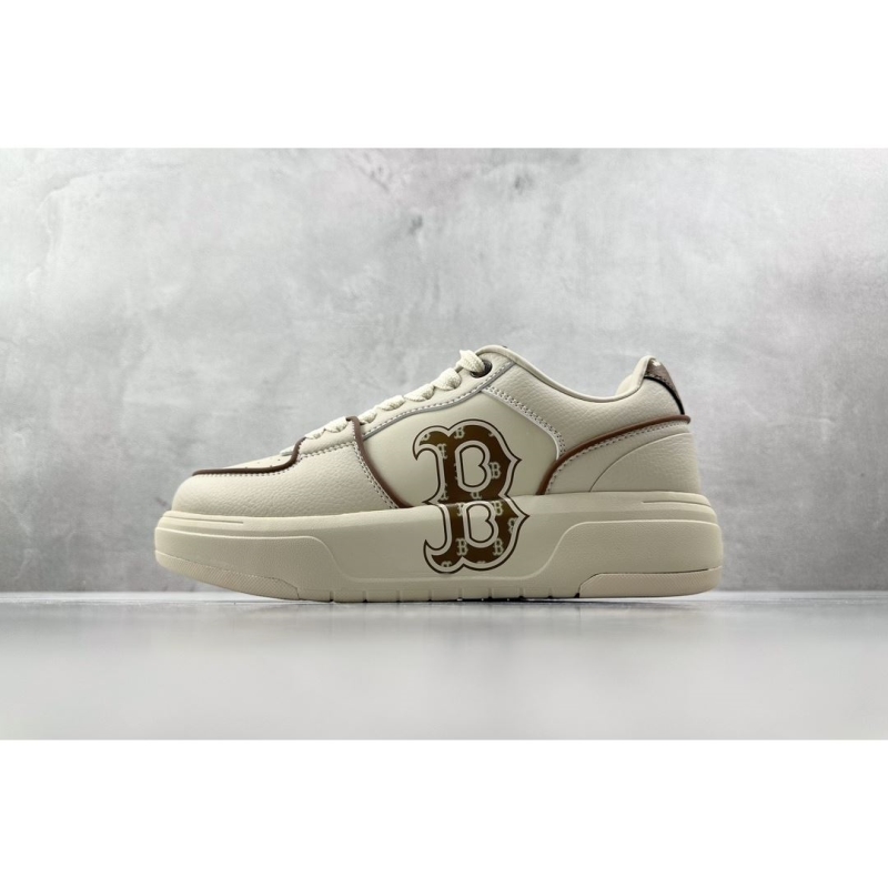G*u*i casual shoes